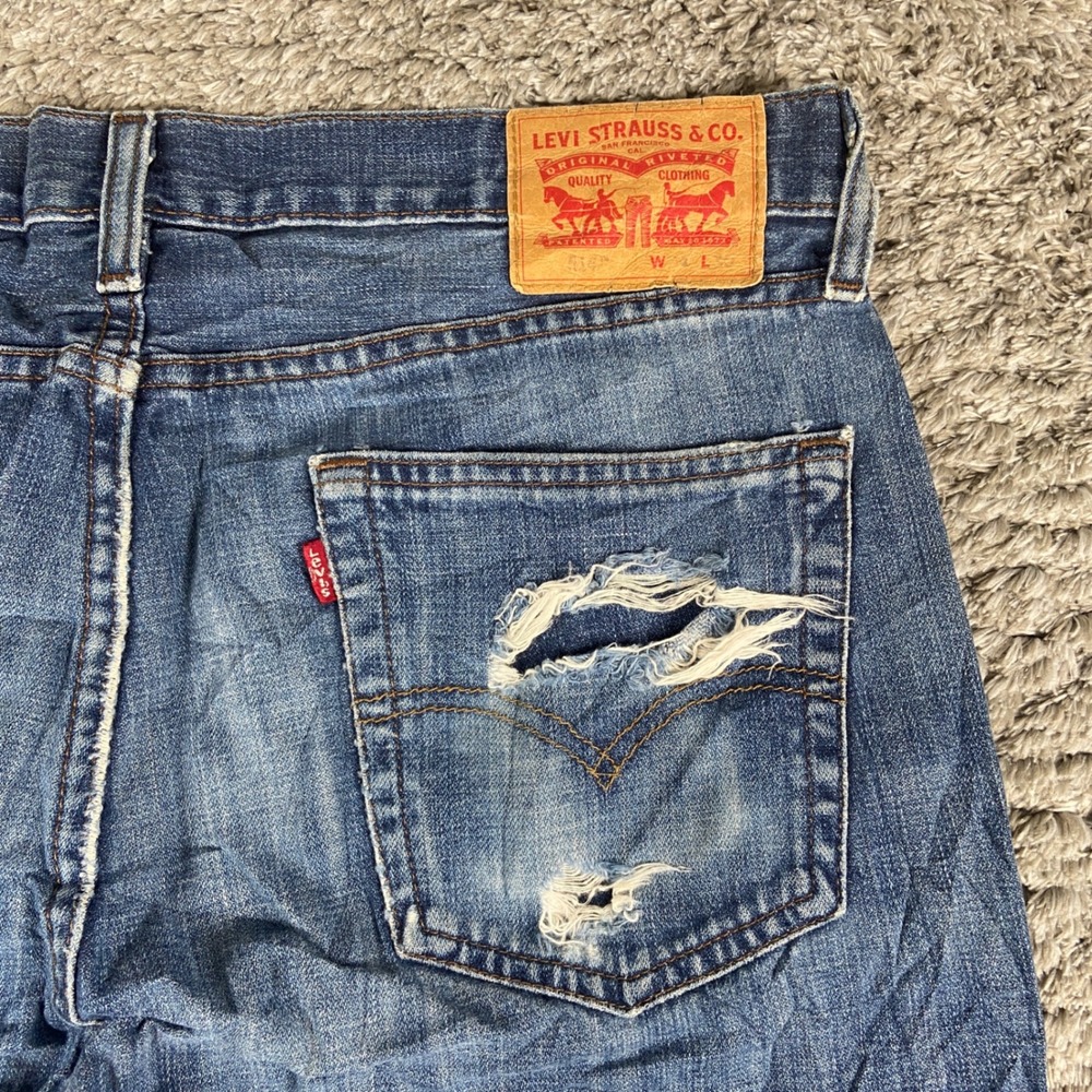 Levi's 514 Jeans Men 34x30 Blue Denim Straight Fit Distressed Ripped Cotton Pant
